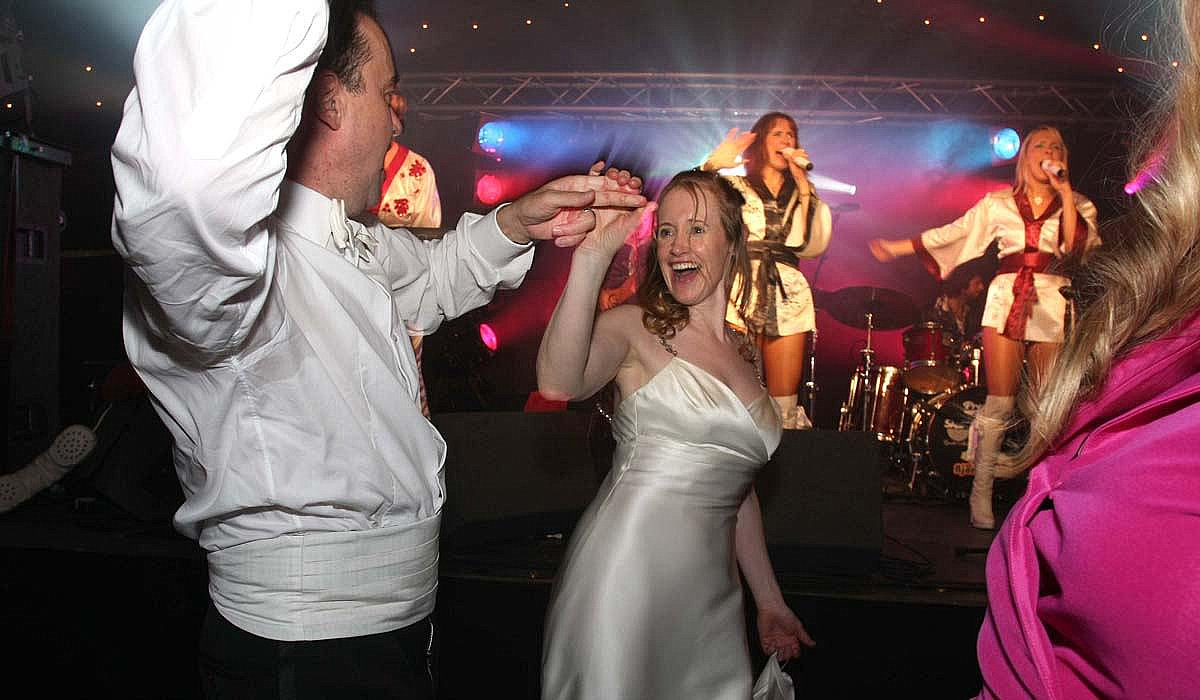 Dorset-Wedding-Photographers-Home-Images-01